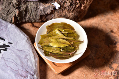 【以茶之銘普洱茶生茶勐海喬木生態(tài)茶醉清風2017年新品生茶廠家直銷】勐海一縷香茗茶行 - 產品庫